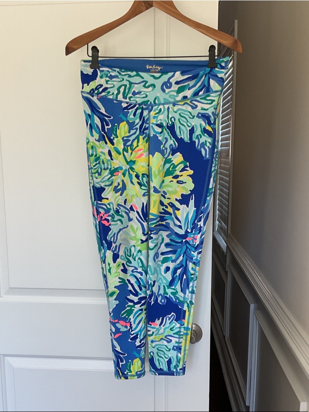 Lilly Pulitzer Blue Multicolor Tropical Floral Leggings